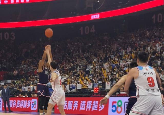 韦罗纳雄心勃勃，要在主场击败强敌收获胜利的简单介绍